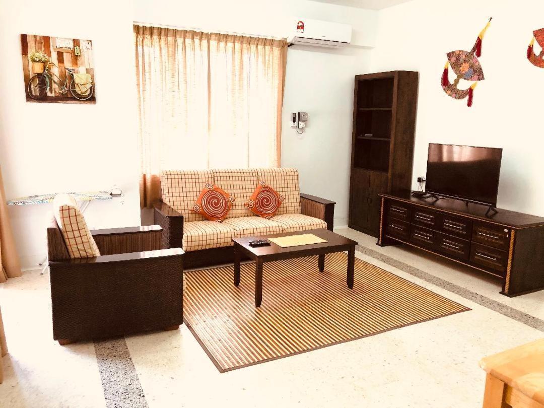 Kerteh Apartment Екстер'єр фото