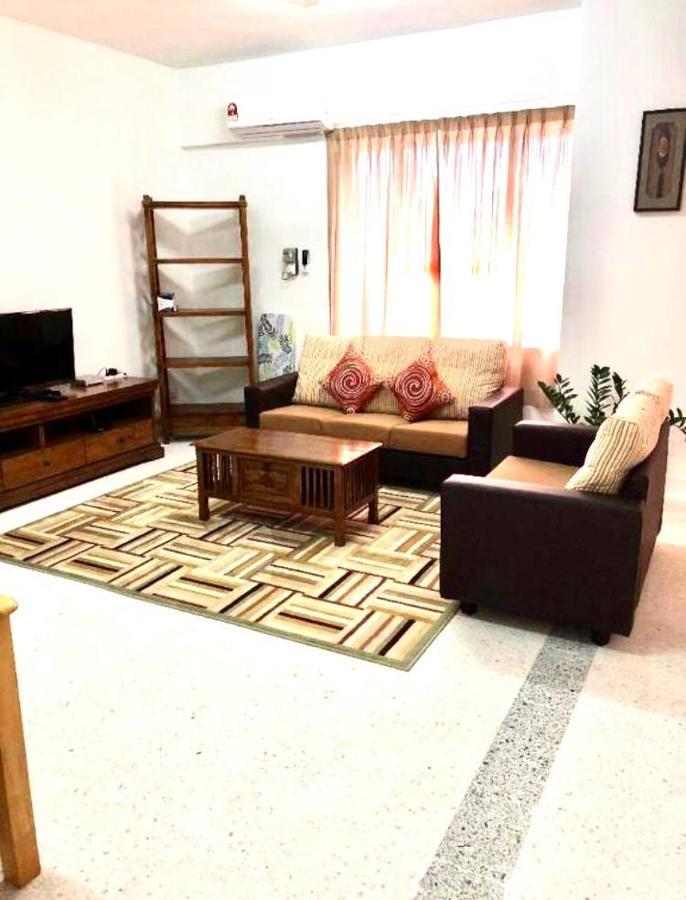 Kerteh Apartment Екстер'єр фото