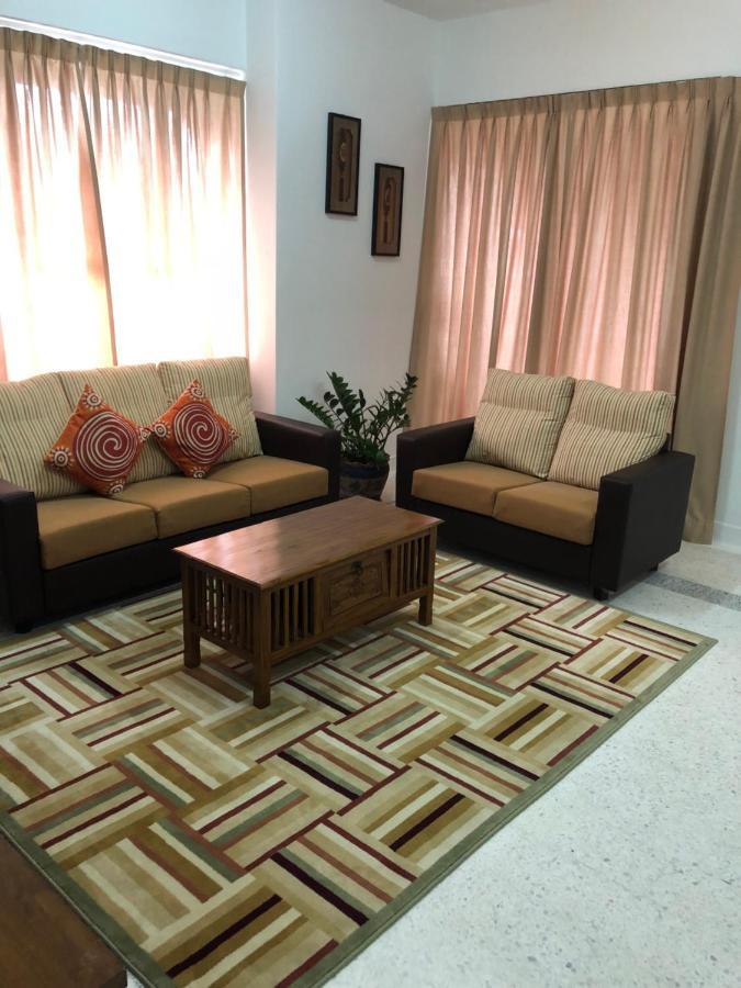 Kerteh Apartment Екстер'єр фото