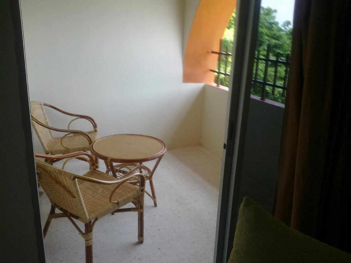 Kerteh Apartment Екстер'єр фото